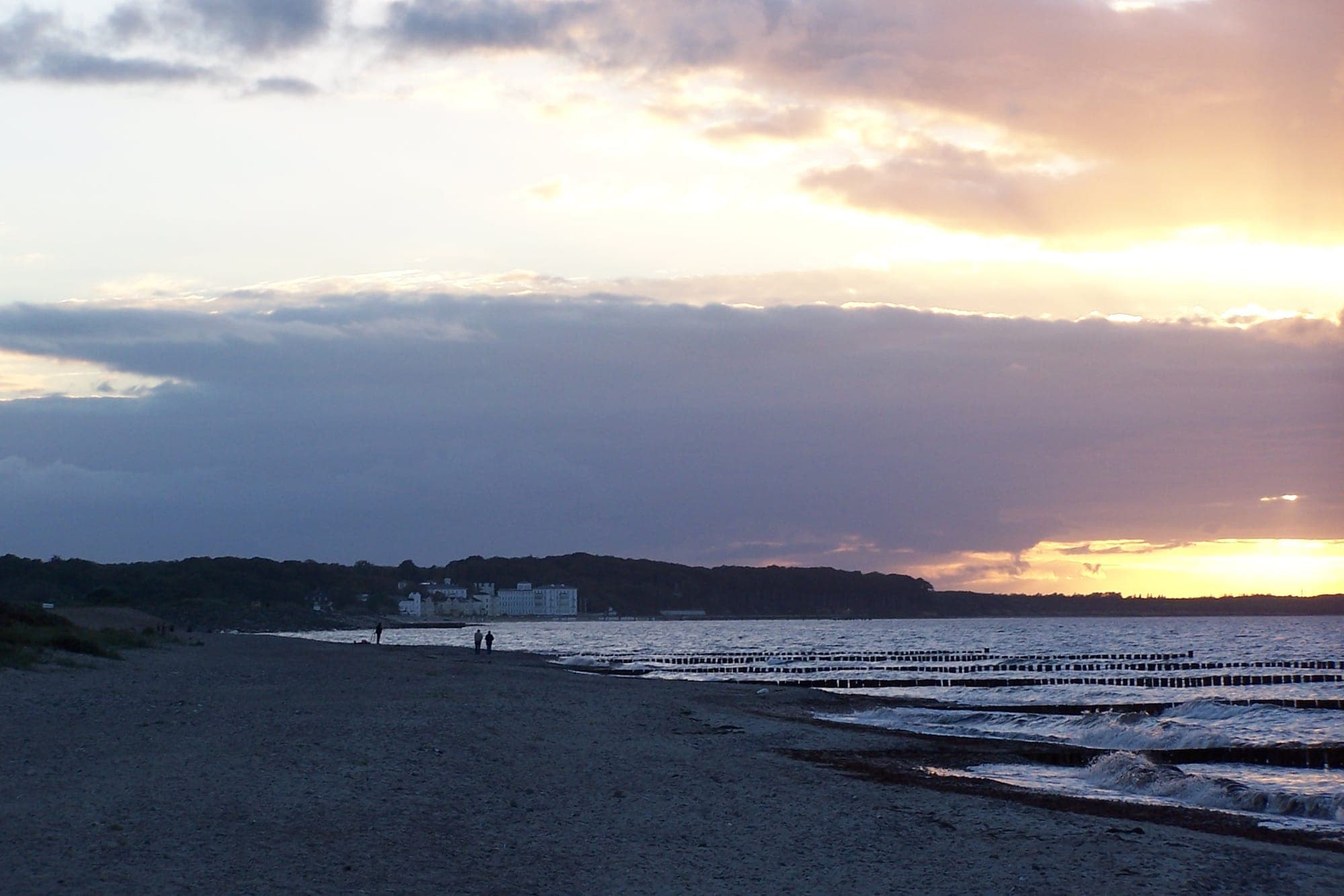 Abendhimmel über dem Strand